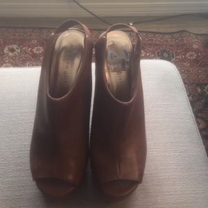 Madden Girl wedge sandel’s